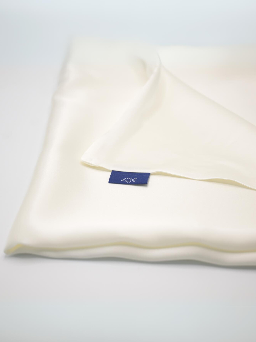 100% Mulberry Silkki Tyynyliina (OEKO-TEX) Valkoinen