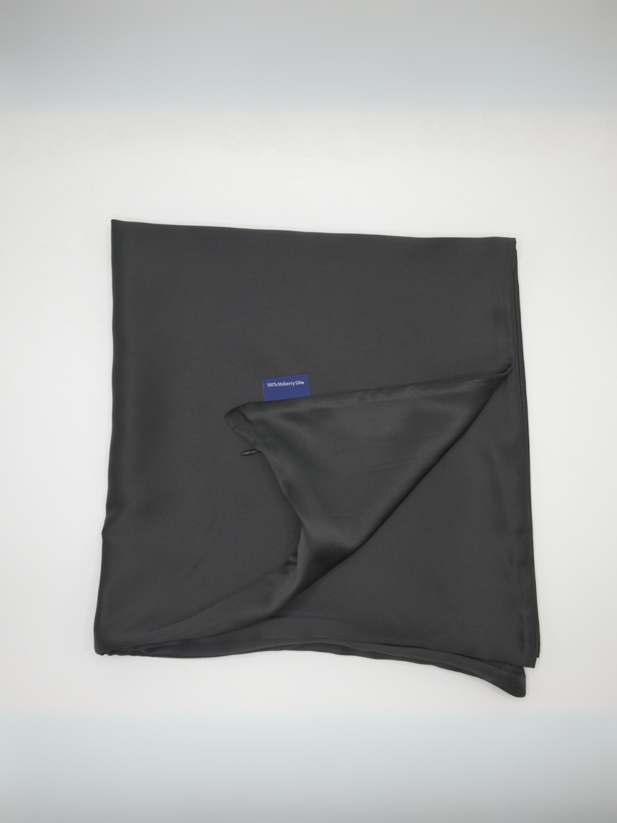 100% Mulberry Silkki Tyynyliina (OEKO-TEX) Musta