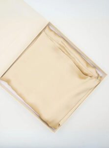 100% Mulberry Silkki Tyynyliina (OEKO-TEX) Beige