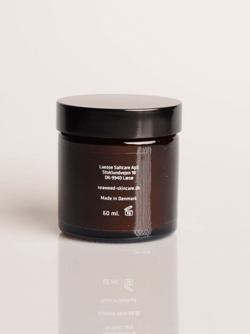 Brunt glaskrukke med sort låg, 60 ml dansk hudpleje fra Læsø med seaweed-skincare label