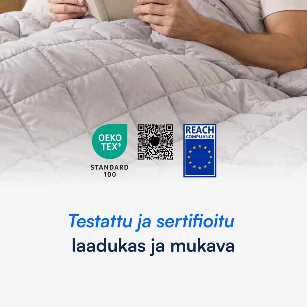 Harmaa ruudullinen painopeitto, henkilö lukee kirjaa, näkyvissä OEKO‑TEX ja REACH -sertifikaatit